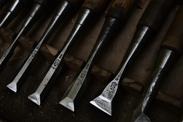 gear, tool, instrument, craft, vintage, texture, handcraft, carpenter, architecture, woodwork, silver, surface, material. Silver stamping problems: double strikes, drifting patterns and uneven depth