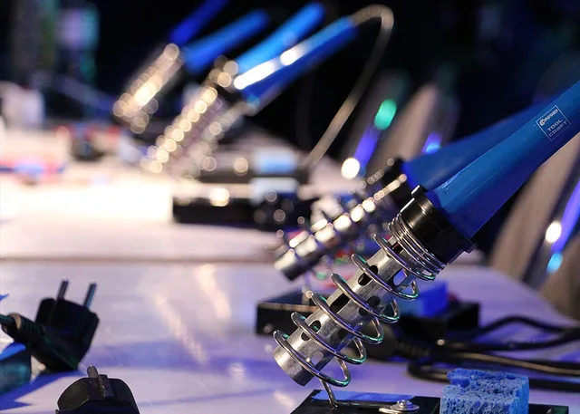 soldering iron, technology, tool, soldering, soldering station, soldering iron, soldering iron, soldering iron, soldering iron, soldering iron, soldering, soldering, soldering, soldering, soldering station. Silver soldering problems: diagnose failed joints