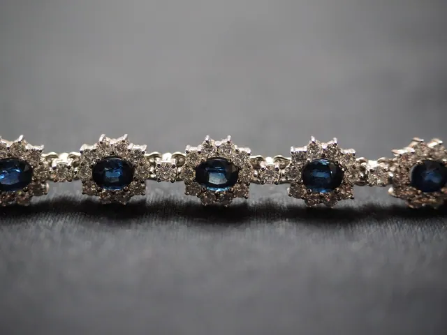 chain, jewellery, gemstone, precious, silver, silver jewelry, sapphire, sapphire jewelery, necklace, earrings, sapphire, sapphire, sapphire, sapphire, sapphire
